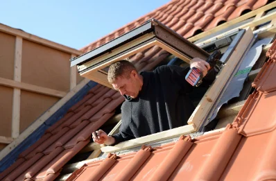 Pose de fenêtres de toit Velux à Varenguebec